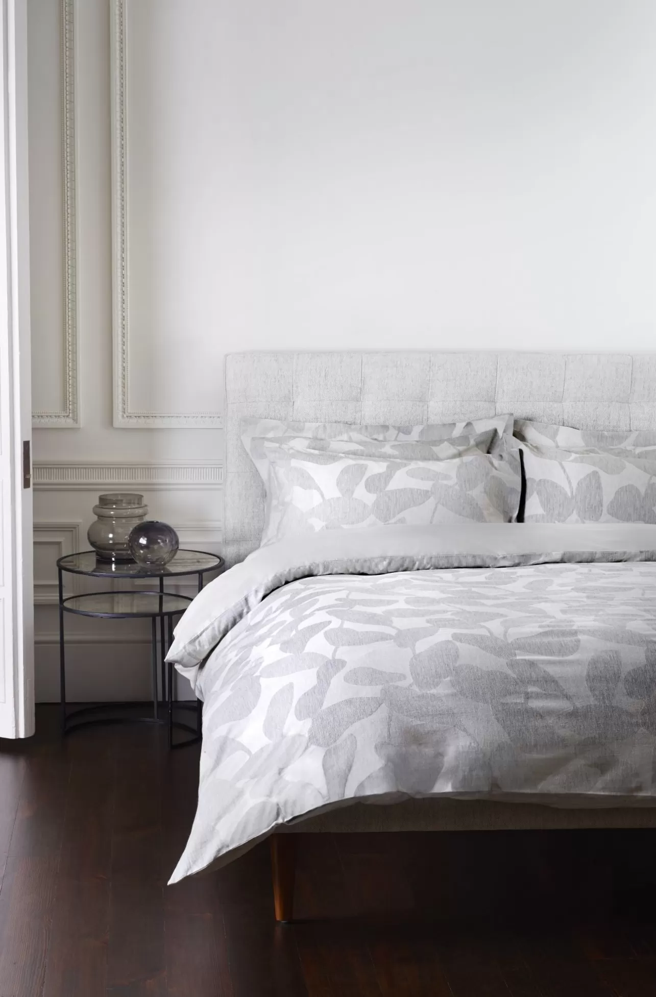 Clearance Abstract Leaf Jacquard Oxford Pillow Case Women Bedding