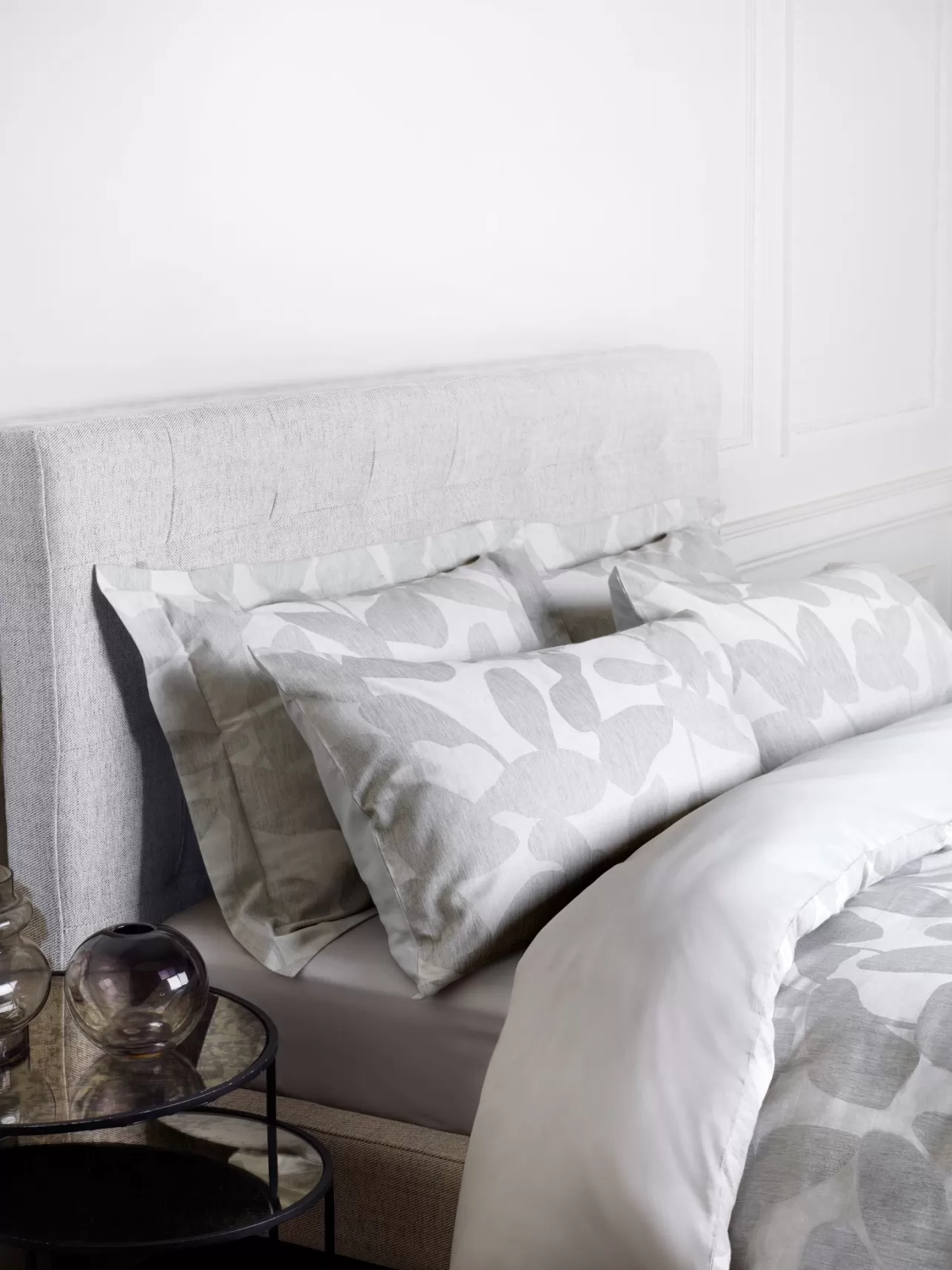 Clearance Abstract Leaf Jacquard Oxford Pillow Case Women Homeware